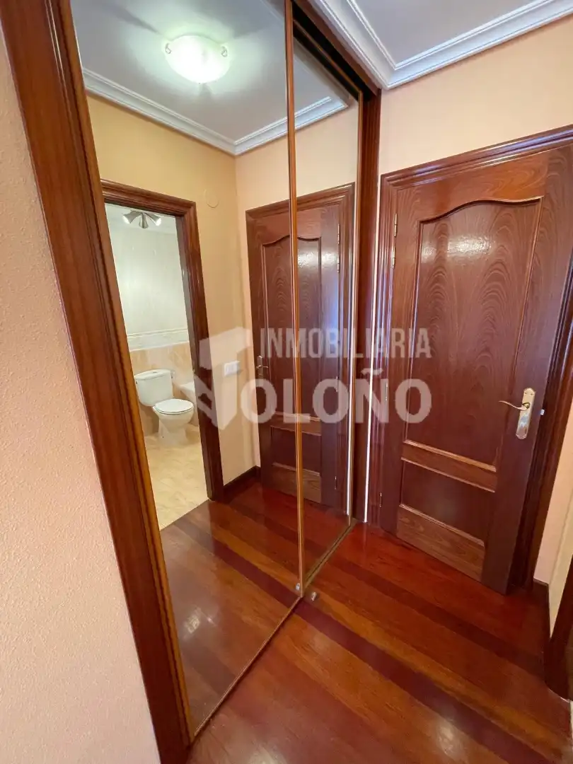 Piso en venta en Castañares de Rioja con Calefacción, Parquet y Terraza