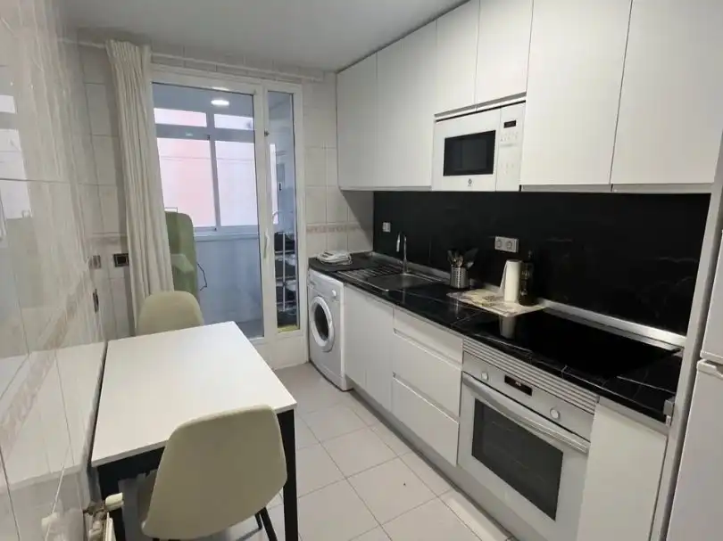 Appartamento con giardino in vendita a SUECIA 25, imagen 15