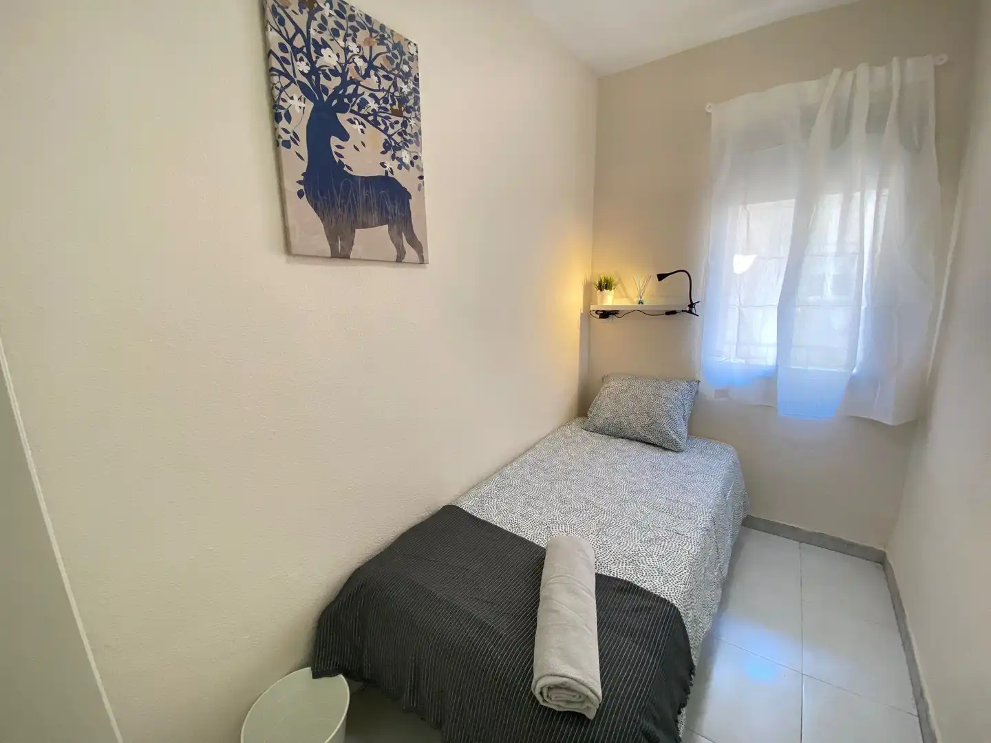 Schlafzimmer von Wohnung zur untervermieten in Madrid mit Heizung, Möbliert und Ofen