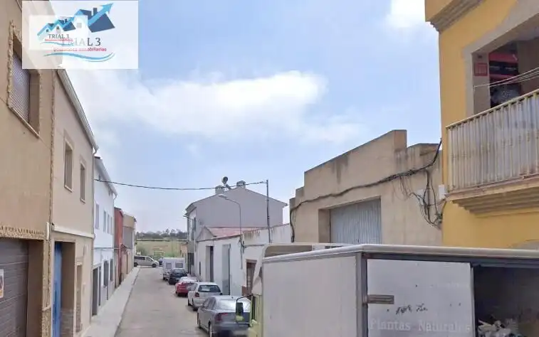 Vista exterior de Casa adosada en venta en Mérida