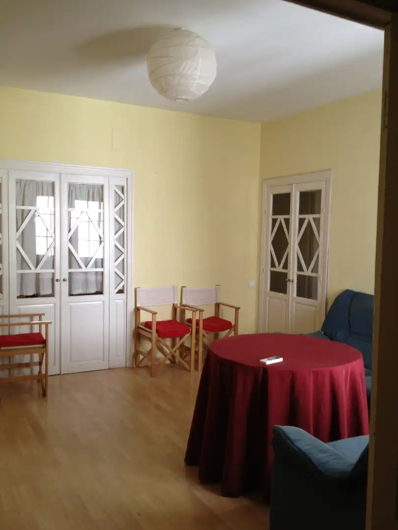 Comedor de Piso de alquiler en Sevilla con Aire acondicionado, Amueblado y Lavadora