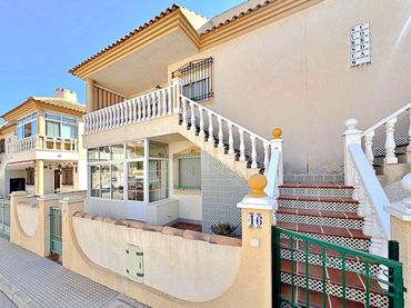 Attico con balcone in vendita a Orihuela Costa
