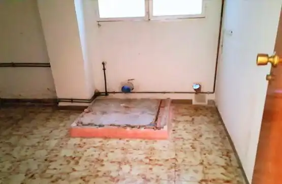 Piso en venta en AGUA, 28, Baza