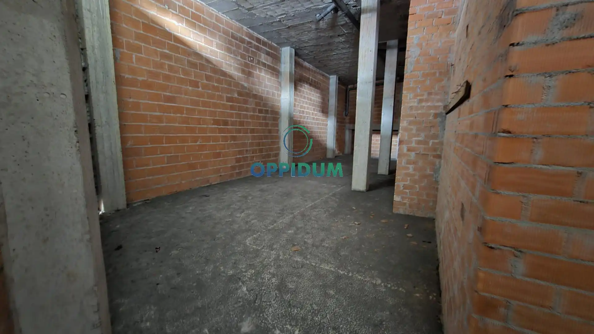 Local en venta en Cee