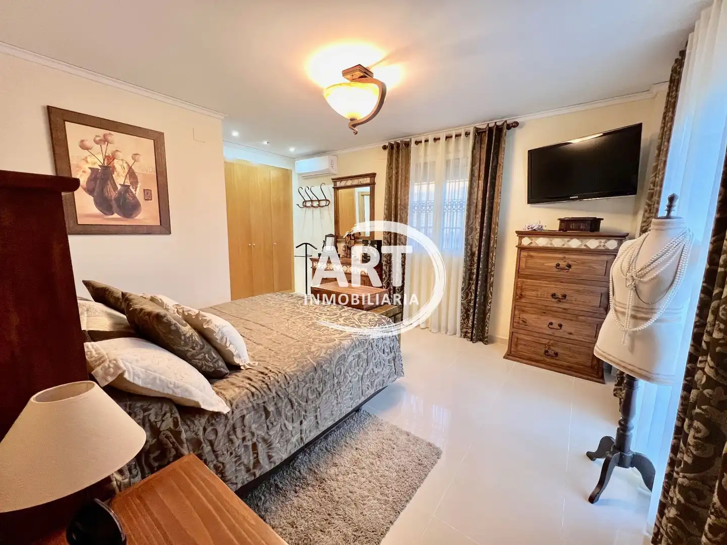 Dormitori de Casa o xalet en venda en Picassent amb Aire condicionat, Jardí privat i Terrassa