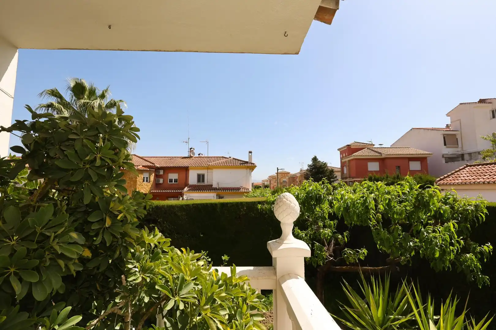 Jardí de Casa o xalet en venda en Las Gabias amb Aire condicionat, Piscina i Balcó