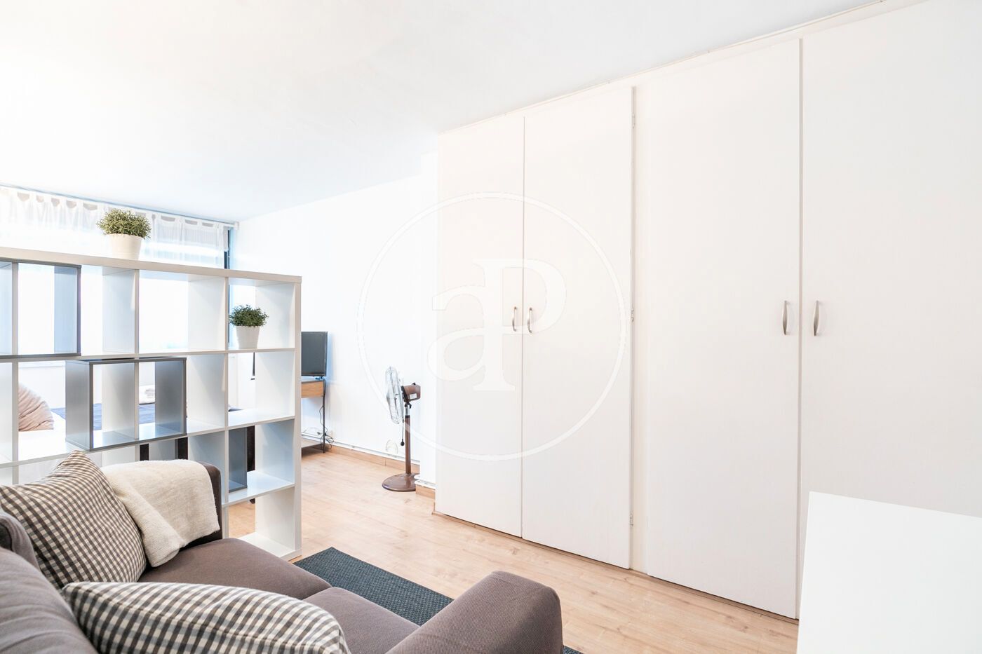 Habitación de Piso de alquiler en  Barcelona Capital con Aire acondicionado, Calefacción y Amueblado