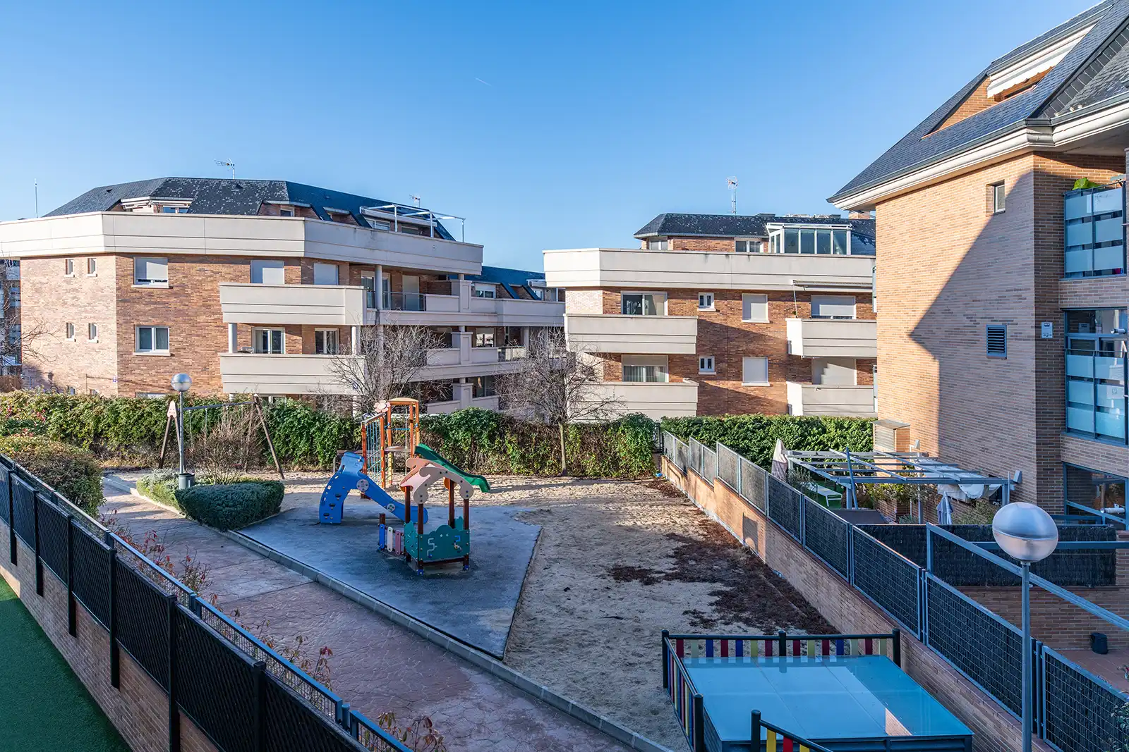 Vista exterior de Piso de alquiler en Las Rozas de Madrid con Aire acondicionado, Calefacción y Terraza