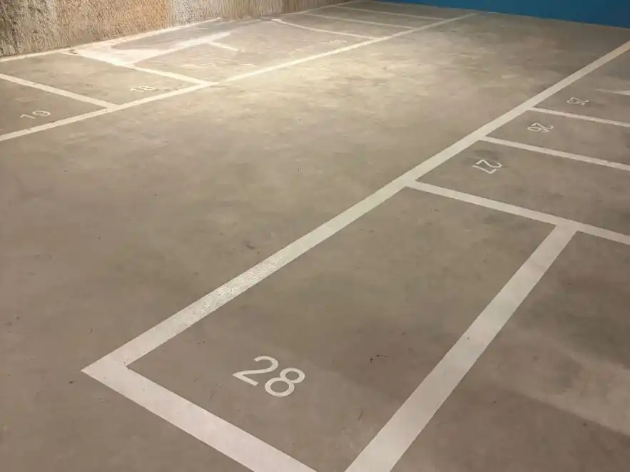 Motorradstellplatz zur Miete in Carretera de l'Hospitalet 230