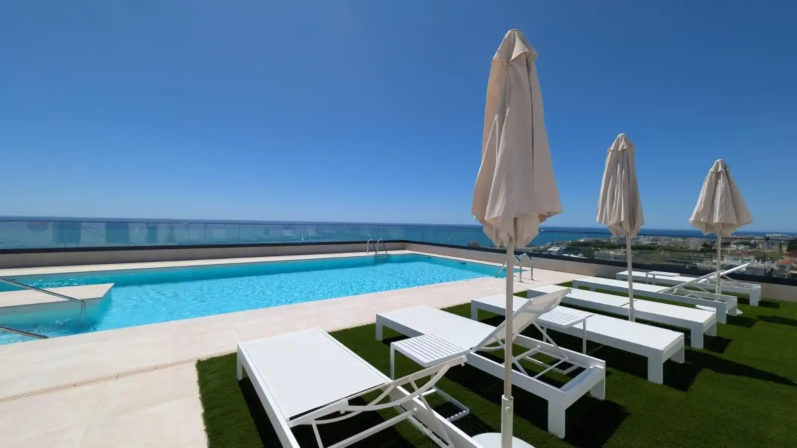 Piscina de Piso de alquiler en Torremolinos con Aire acondicionado, Calefacción y Terraza