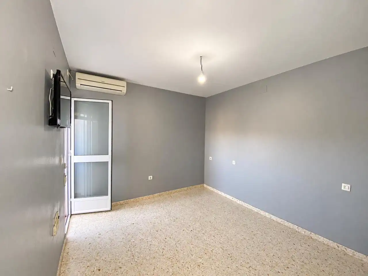 Dormitori de Casa o xalet en venda en San Pedro de Mérida amb Aire condicionat i Terrassa