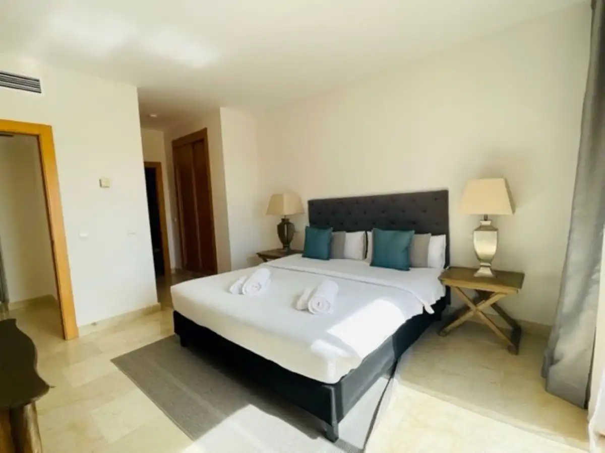 Schlafzimmer von Dachboden zum Verkauf in Benahavís mit Terrasse, Möbliert und Internet