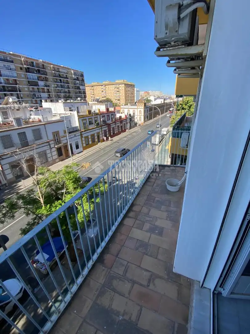 Flat for sale in Ciudad Jardín , Nervión