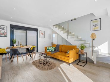 Villa con balcone in vendita a Calle seneca