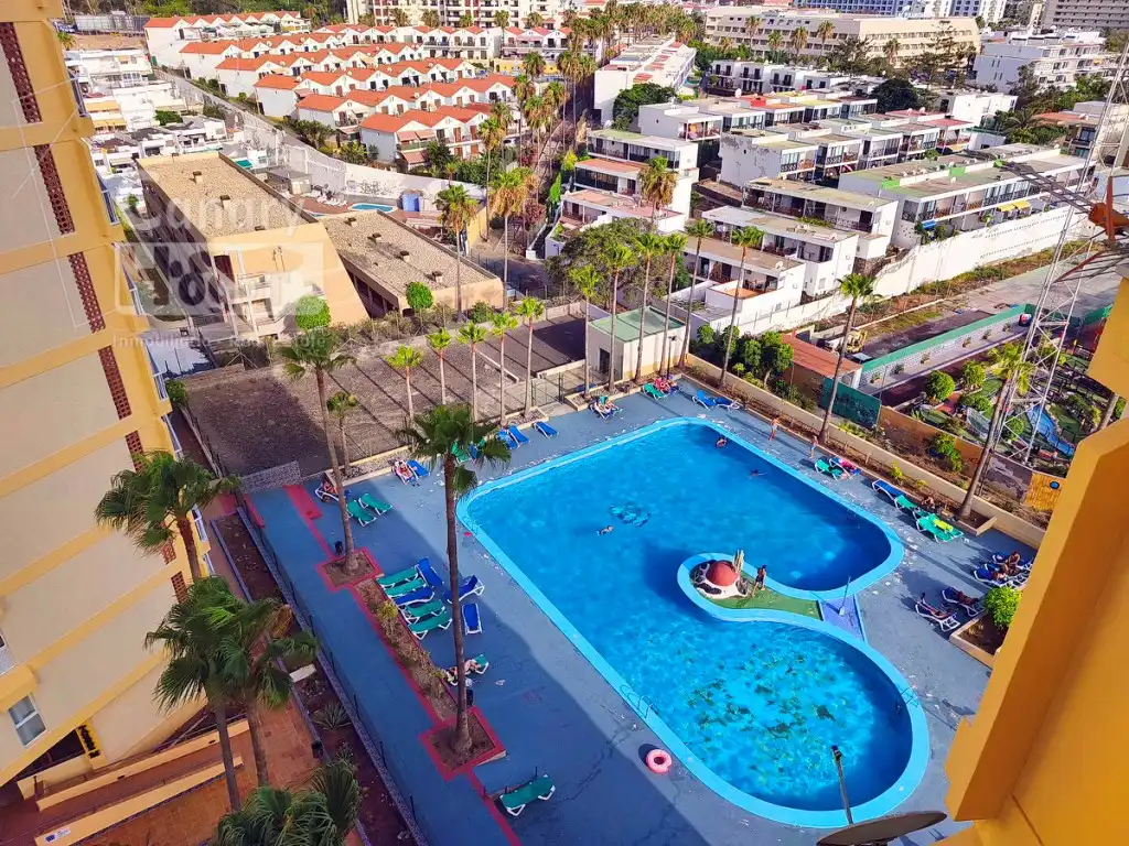 Mini appartamento con piscina in vendita a Avenida del Arquitecto Gómez Cuesta, imagen 2