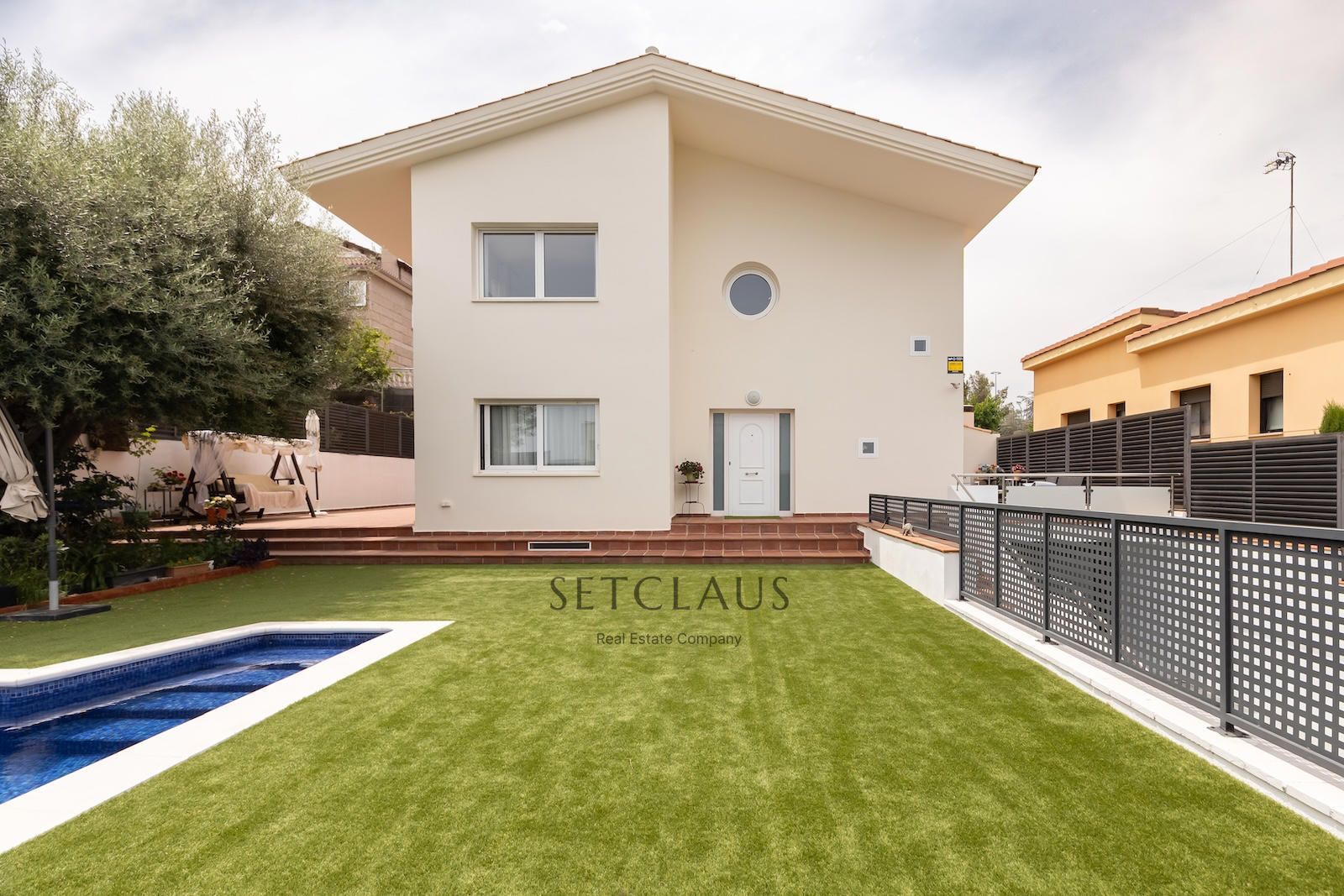 Vista exterior de Casa o chalet en venta en Alella con Aire acondicionado, Calefacción y Jardín privado
