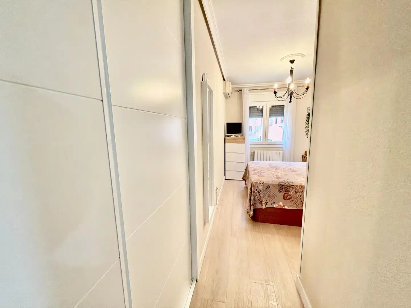 Bedroom of Flat for sale in Madrid  with Air Conditioner, Heating and Storage room