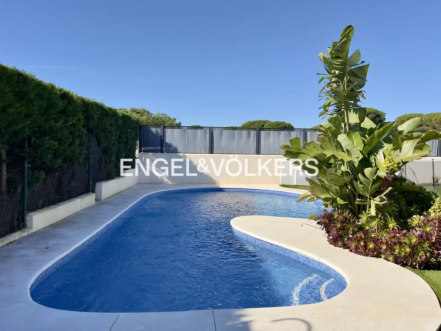 Swimming pool of Houses for sale in El Portil  with Air Conditioner, Heating and Private garden