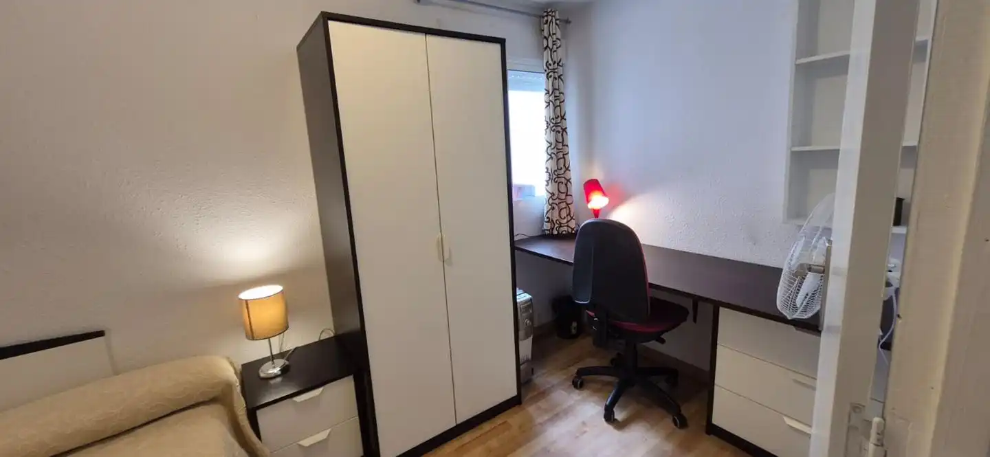 Flat for rent in calle de la Indústria, L'Illa Perduda