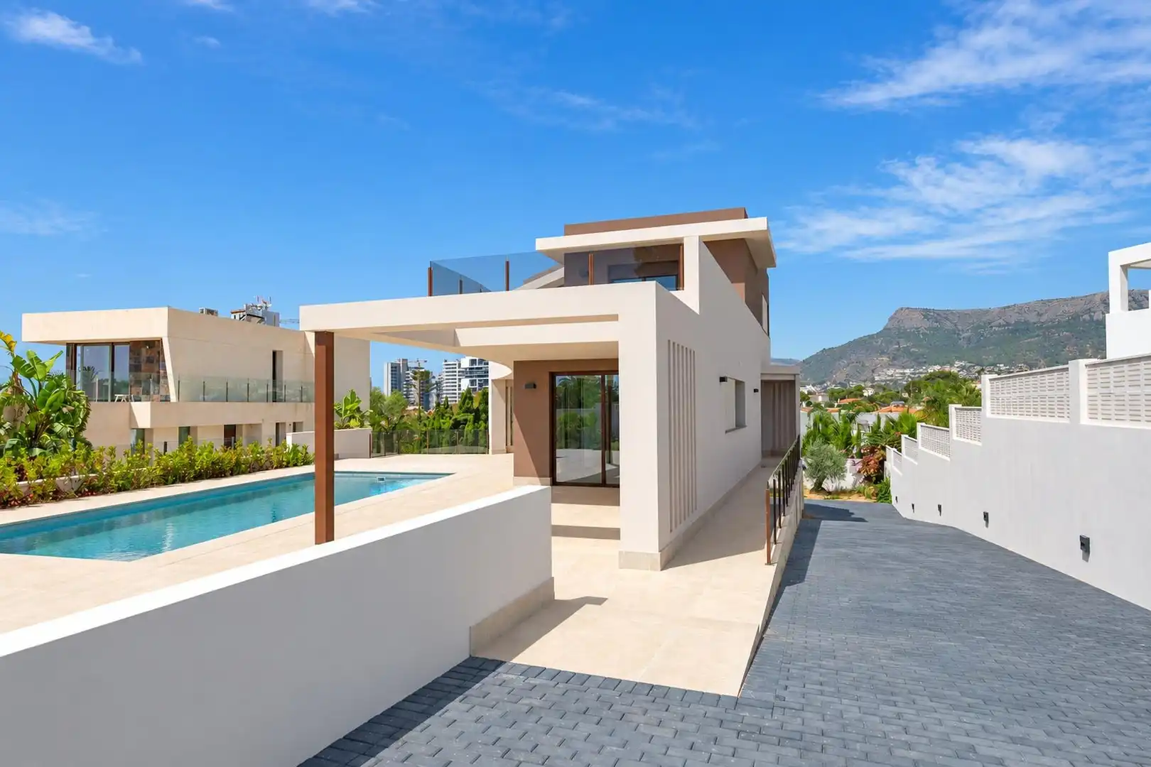 Chalet con piscina en venta en Marisol Park - Ortembach - Los Almendros, imagen 3