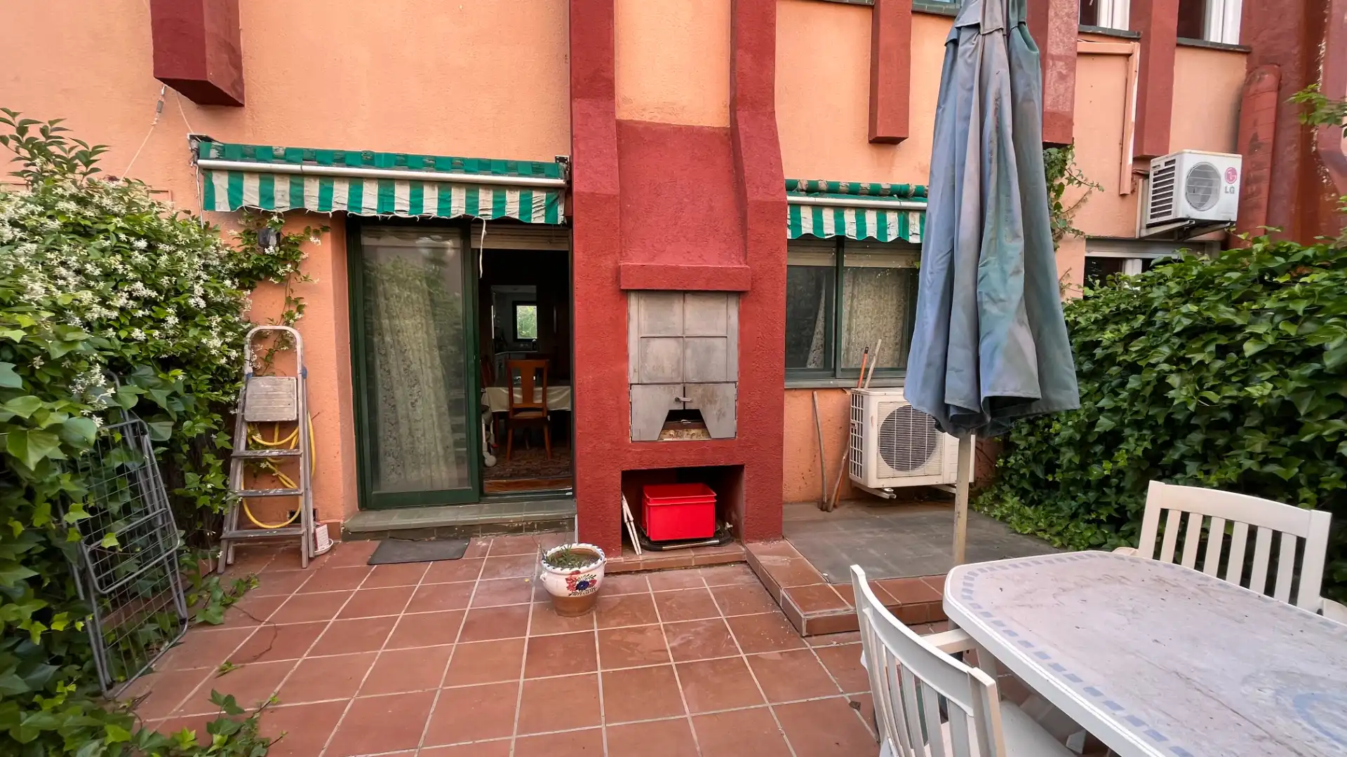 Terrassa de Casa adosada en venda en Villanueva del Pardillo amb Aire condicionat, Calefacció i Jardí privat