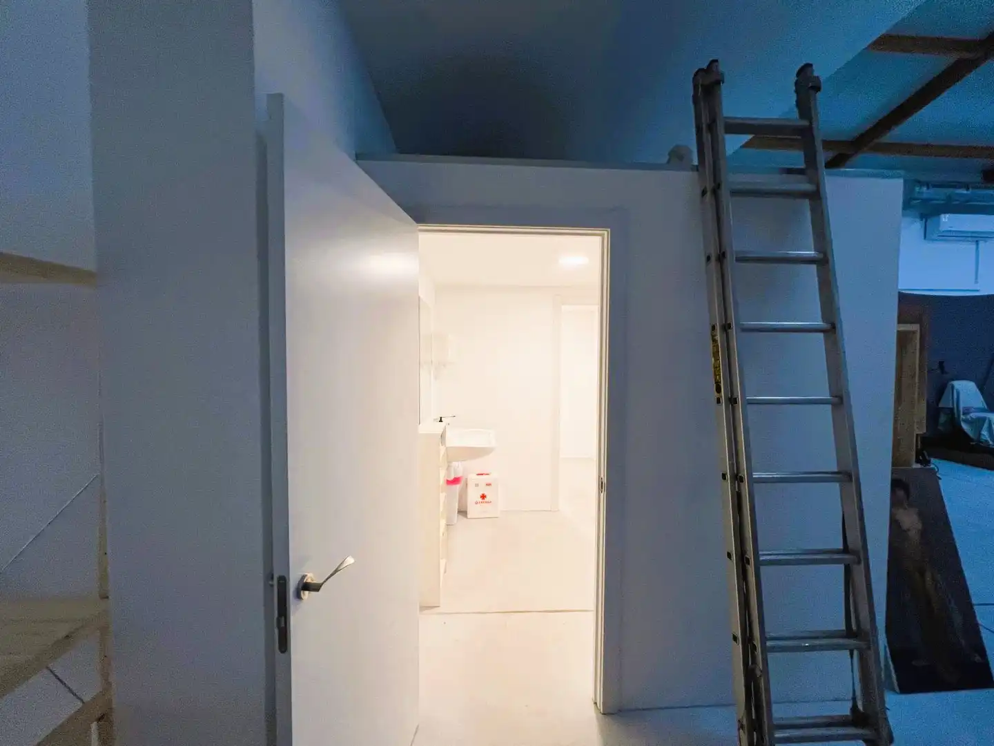 Habitación de Local en venta en Barcelona