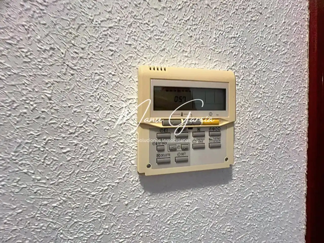 Außenansicht von Wohnung zum Verkauf in Lucena mit Klimaanlage, Heizung und Abstellraum