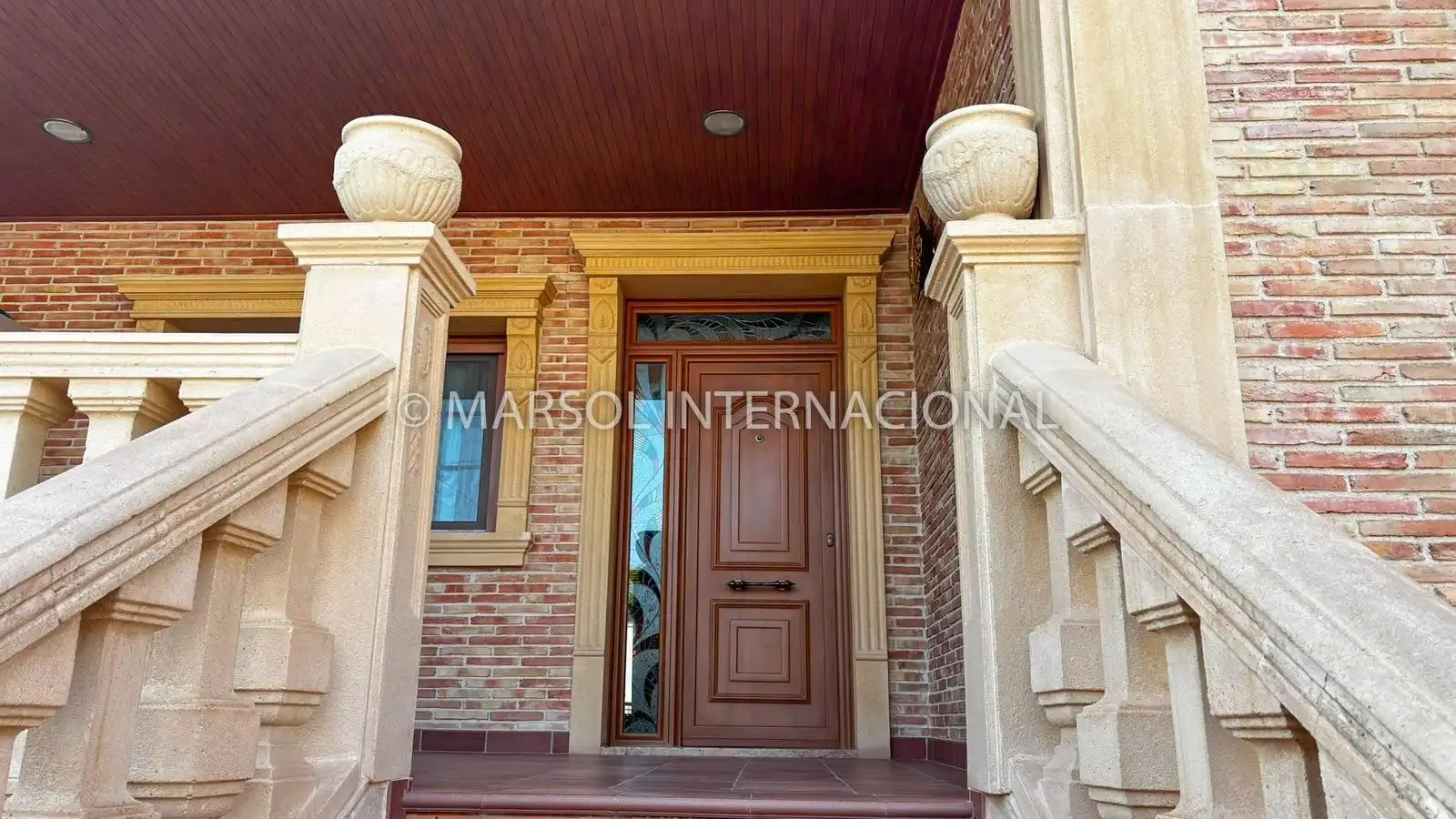 Houses for sale in Redován  with Private garden and Storage room