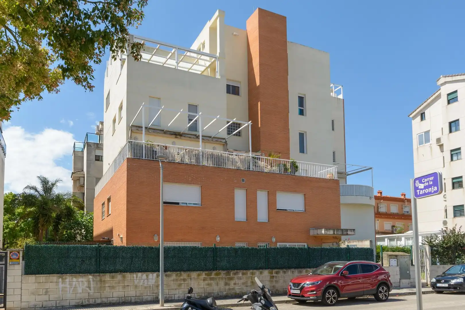 Außenansicht von Maisonette zum Verkauf in Gandia mit Klimaanlage, Heizung und Privatgarten