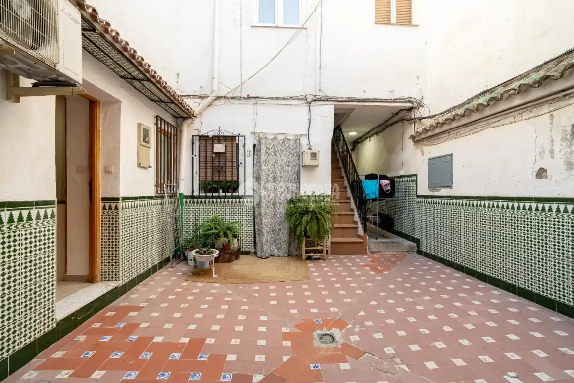 Vista exterior de Estudio en venta en Granada con Aire acondicionado
