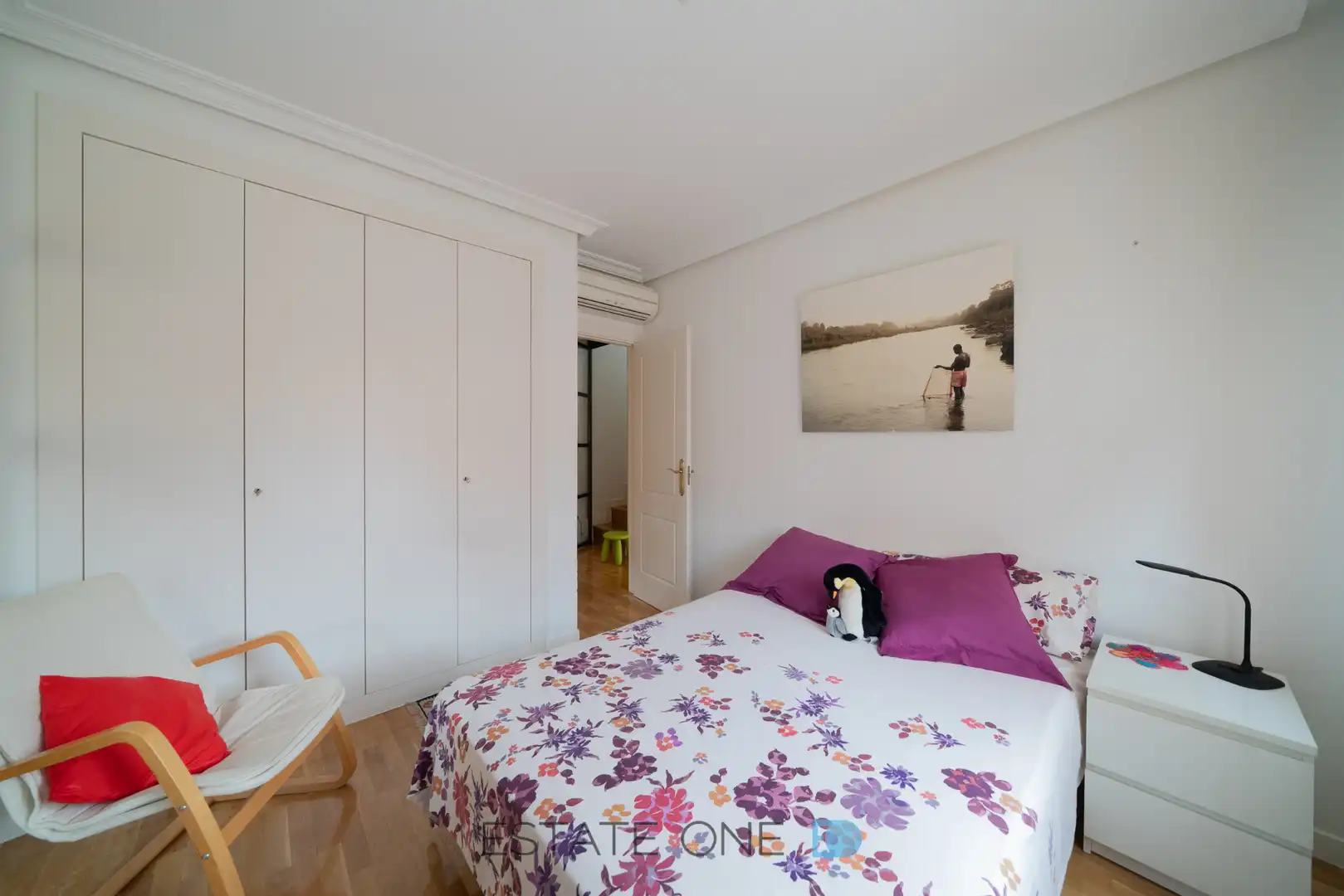 Habitación de Casa adosada en venta en Madrid con Aire acondicionado, Calefacción y Jardín privado