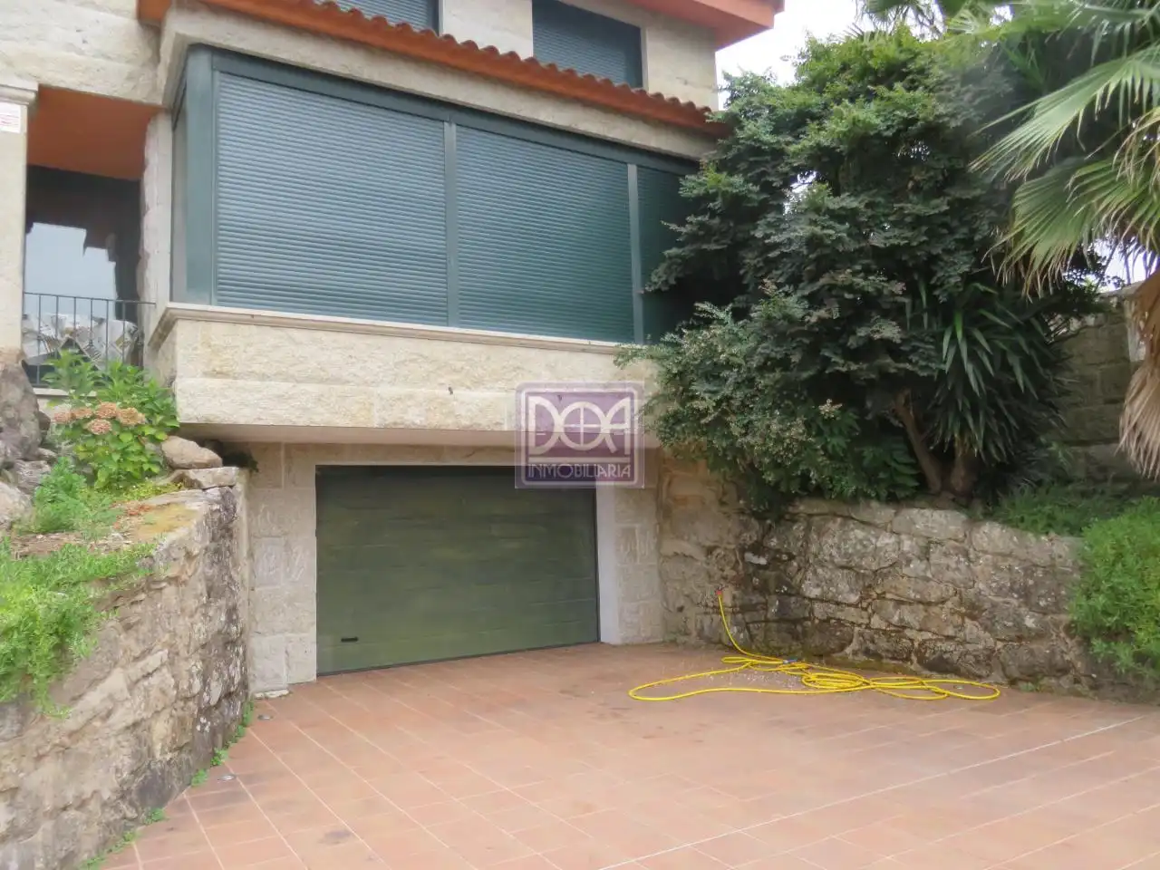 Vista exterior de Casa o xalet en venda en Mondariz-Balneario amb Calefacció, Jardí privat i Terrassa