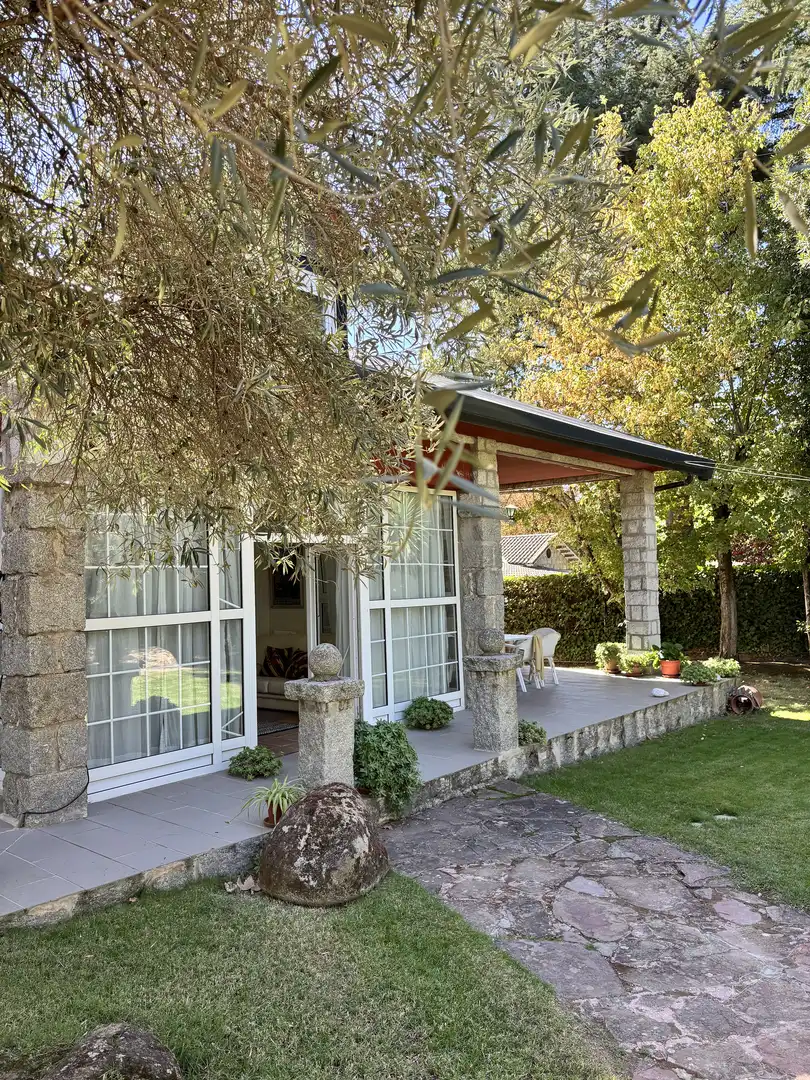 Vista exterior de Casa o xalet en venda en Villalba Estación