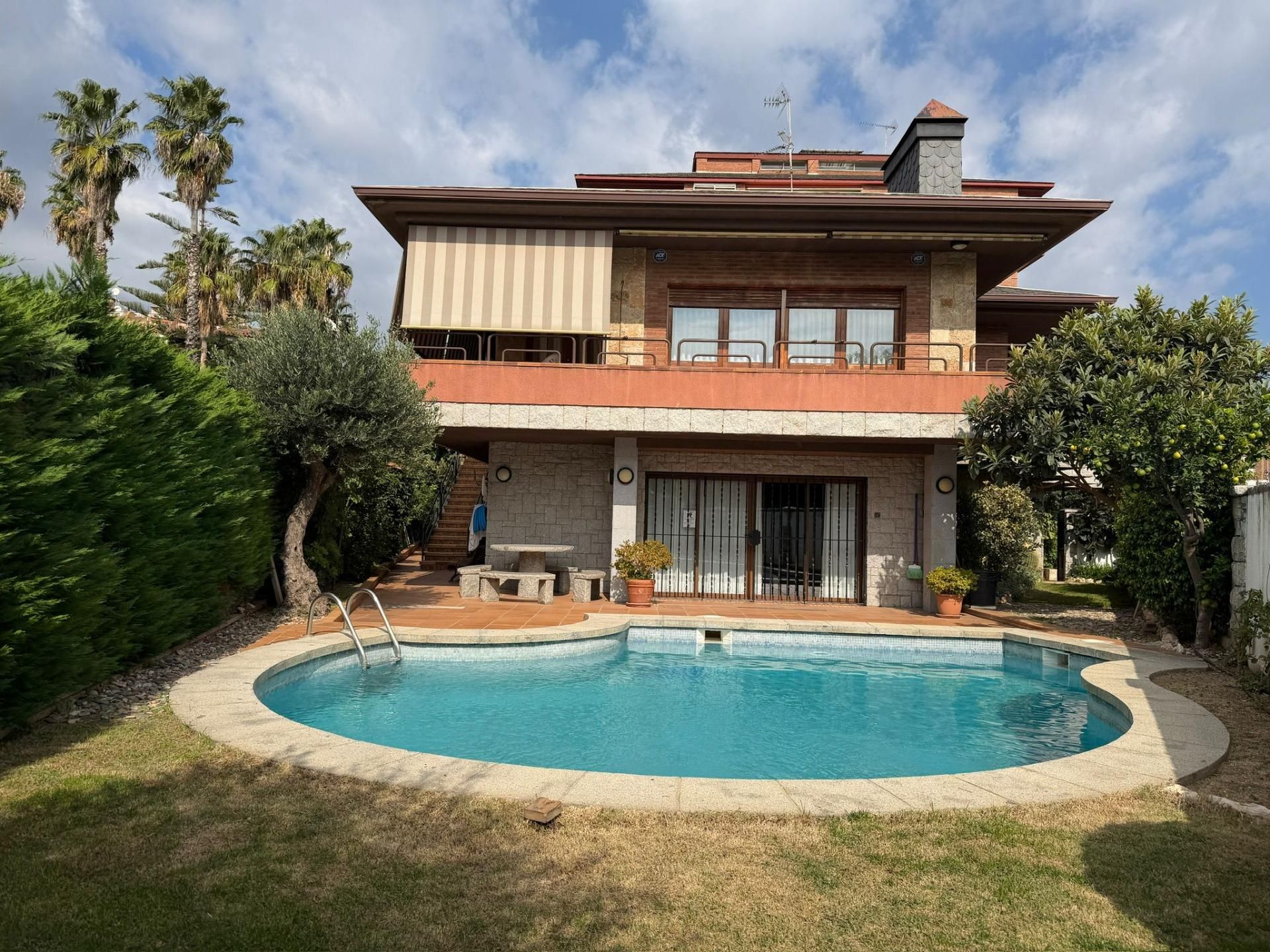 Garden of House or chalet for sale in Pineda de Mar  with Heating, Swimming Pool and Balcony