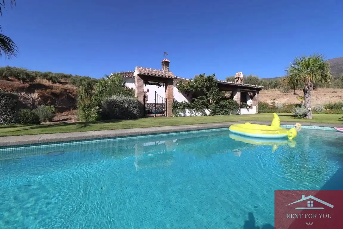 Piscina de Casa o xalet de lloguer en Alozaina amb Aire condicionat, Jardí privat i Piscina