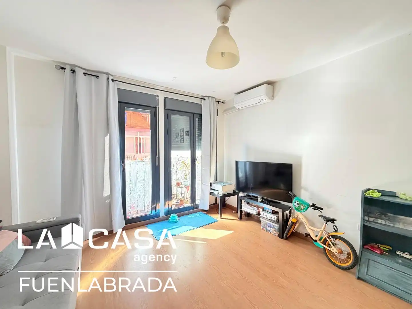 Vista exterior de Piso en venta en Fuenlabrada con Horno y Lavadora