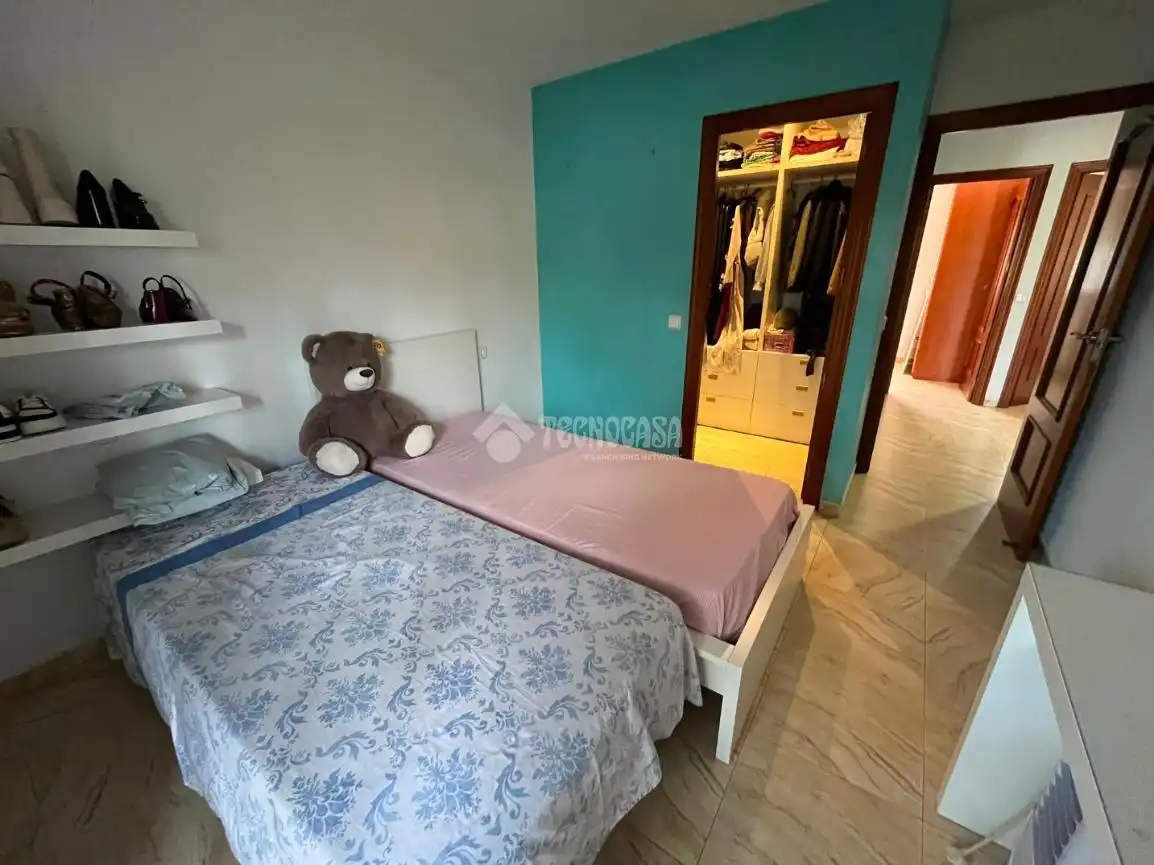 Bedroom of Detached homes for sale in Dos Hermanas  with Air Conditioner and Balcony