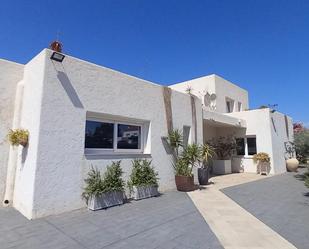 Exterior view of House or chalet for sale in Cuevas del Almanzora  with Air Conditioner, Heating and Private garden