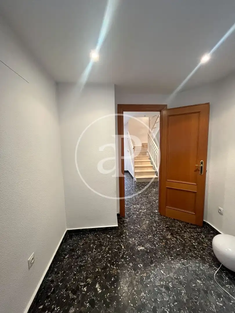 Piso de alquiler en Valencia con Aire acondicionado, Calefacción y Terraza