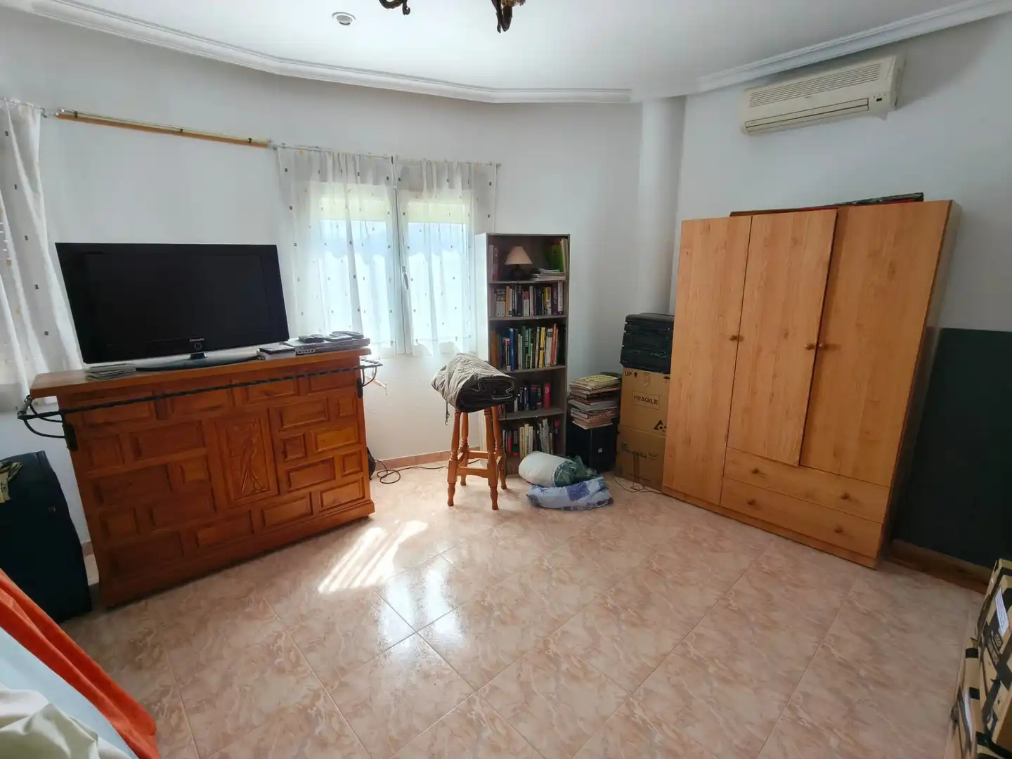 Houses for sale in Benferri  with Air Conditioner, Private garden and Terrace