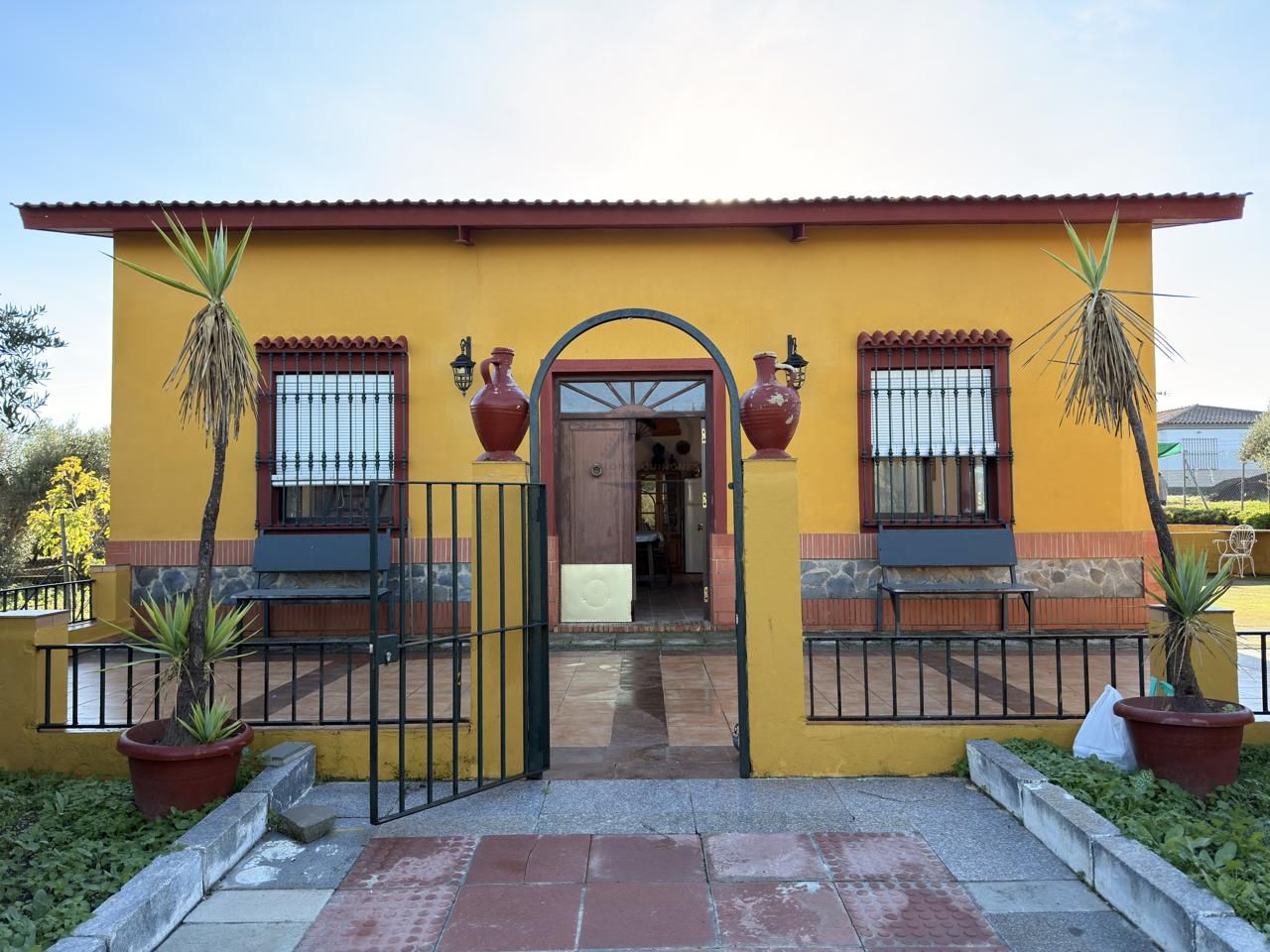 Vista exterior de Finca rústica en venta en Las Cabezas de San Juan