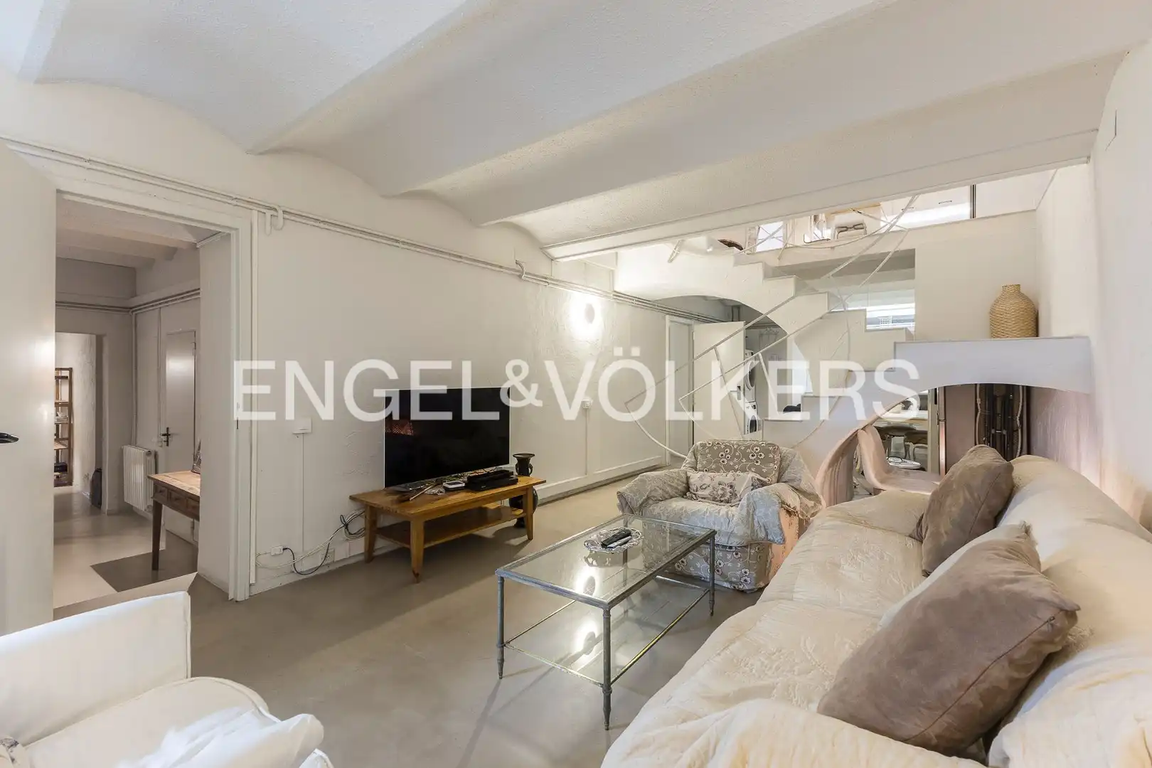 Dúplex en venta en Barcelona con Calefacción, Terraza y Trastero
