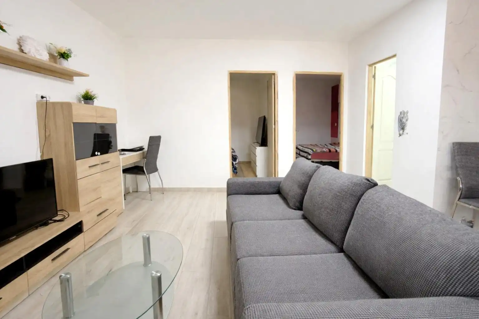 Wohnzimmer von Fabrikhallen zum Verkauf in Sagunto / Sagunt