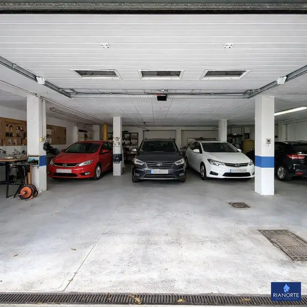 Parking de Casa o chalet en venta en Gozón con Calefacción, Jardín privado y Terraza