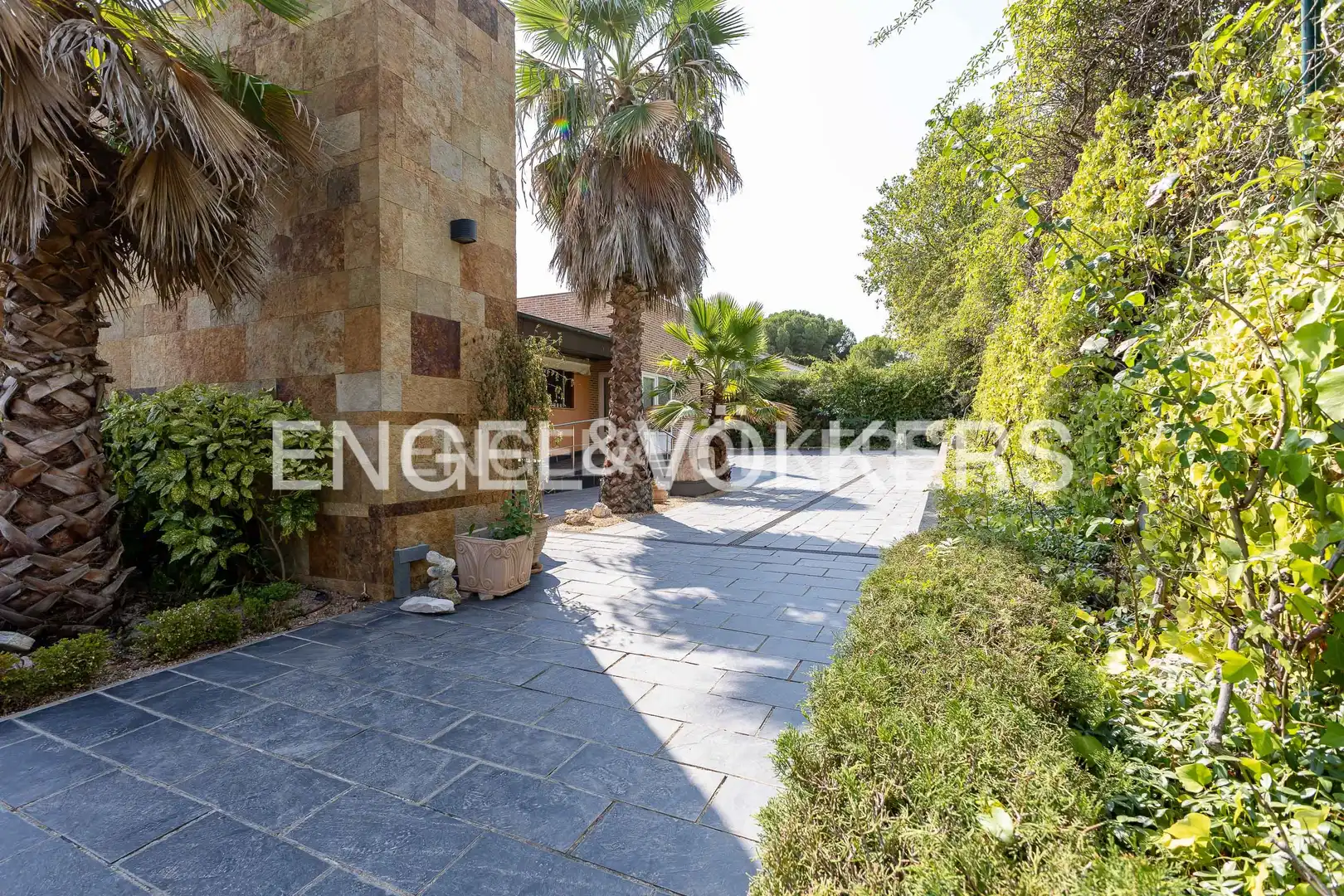 Exterior view of Houses for sale in Majadahonda  with Air Conditioner, Heating and Private garden