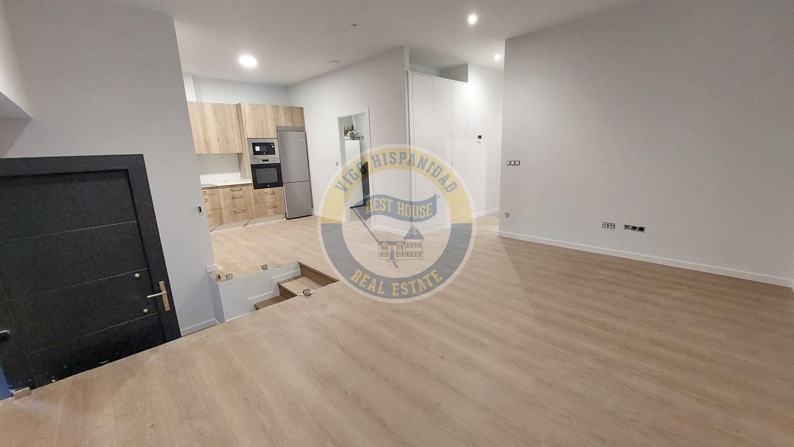 Planta baja for sale in Vigo   with Heating