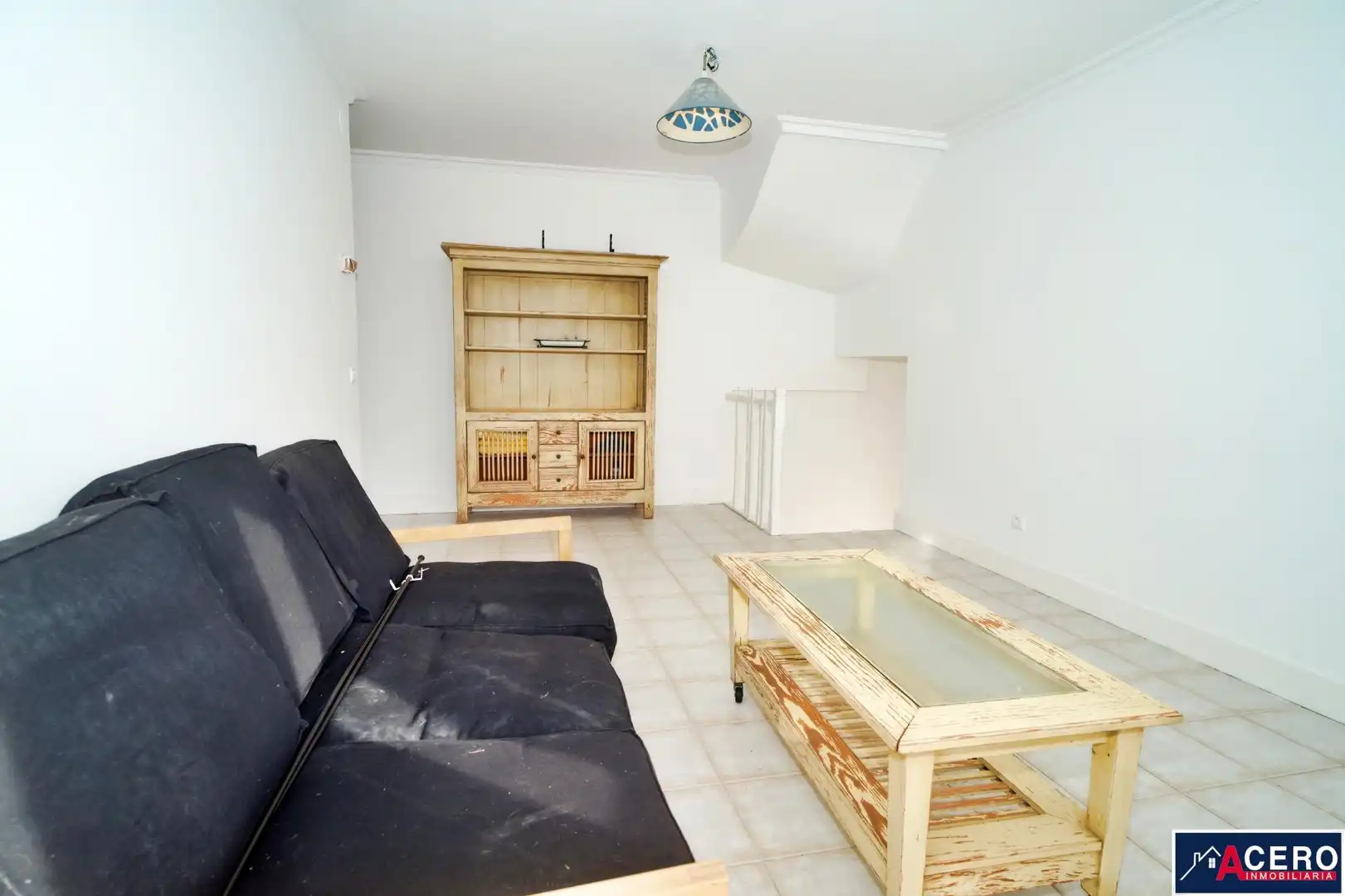 Sala d'estar de Planta baixa en venda en Miengo amb Balcó