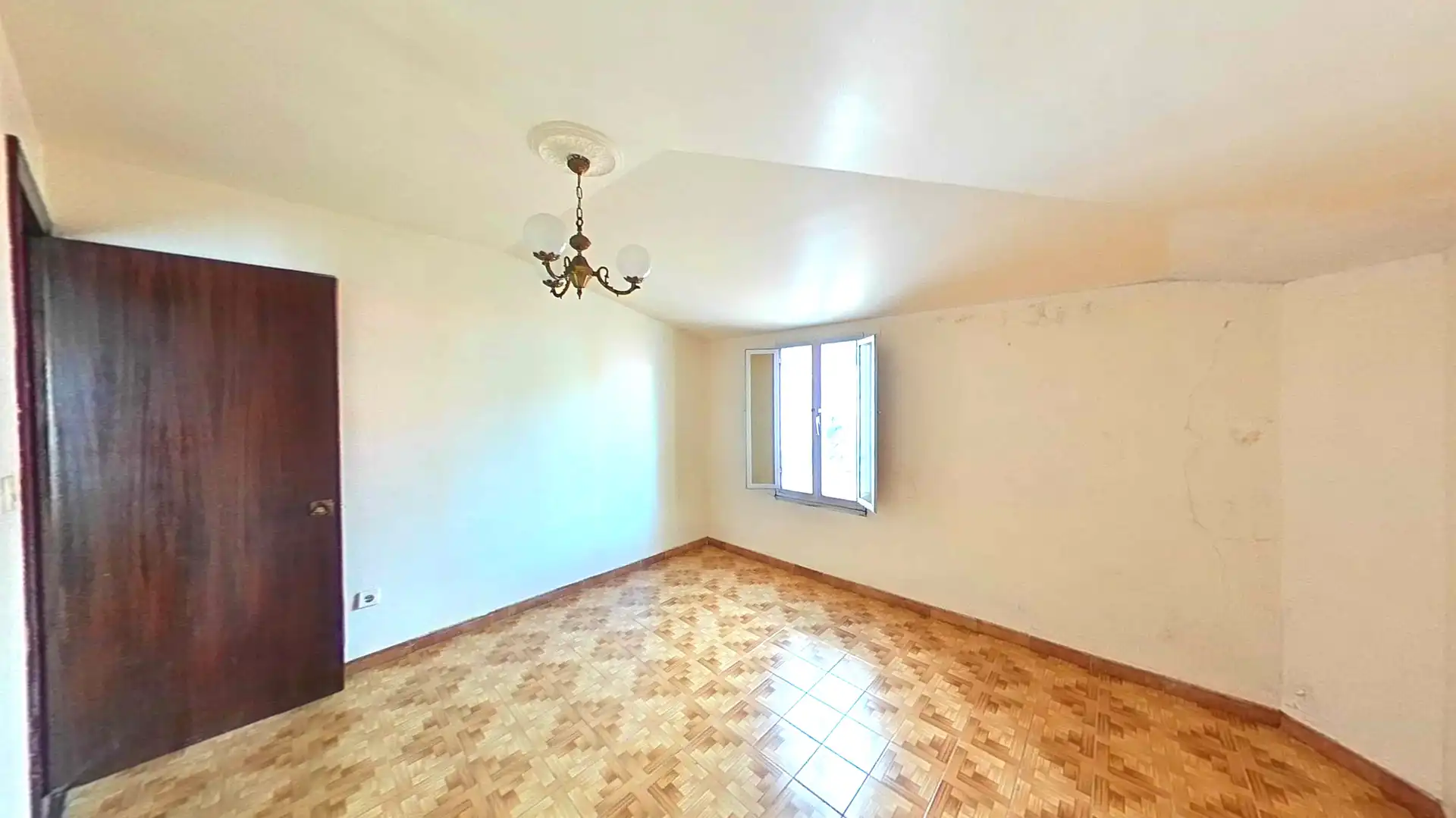 Flat for sale in Santos, Cariño