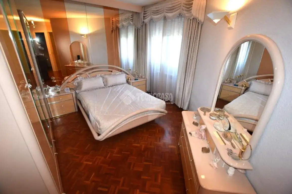 Bedroom of Flat for sale in Fuenlabrada