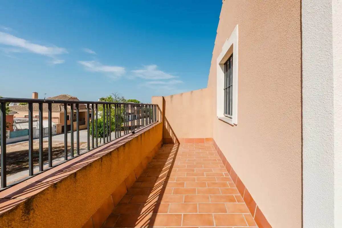 Terrassa de Casa o xalet en venda en Almensilla amb Aire condicionat, Calefacció i Jardí privat